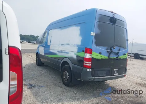 2016 Mercedes-Benz Sprinter 2500 z USA, uszkodzony, nr VIN WD3PE7DD0GP257841